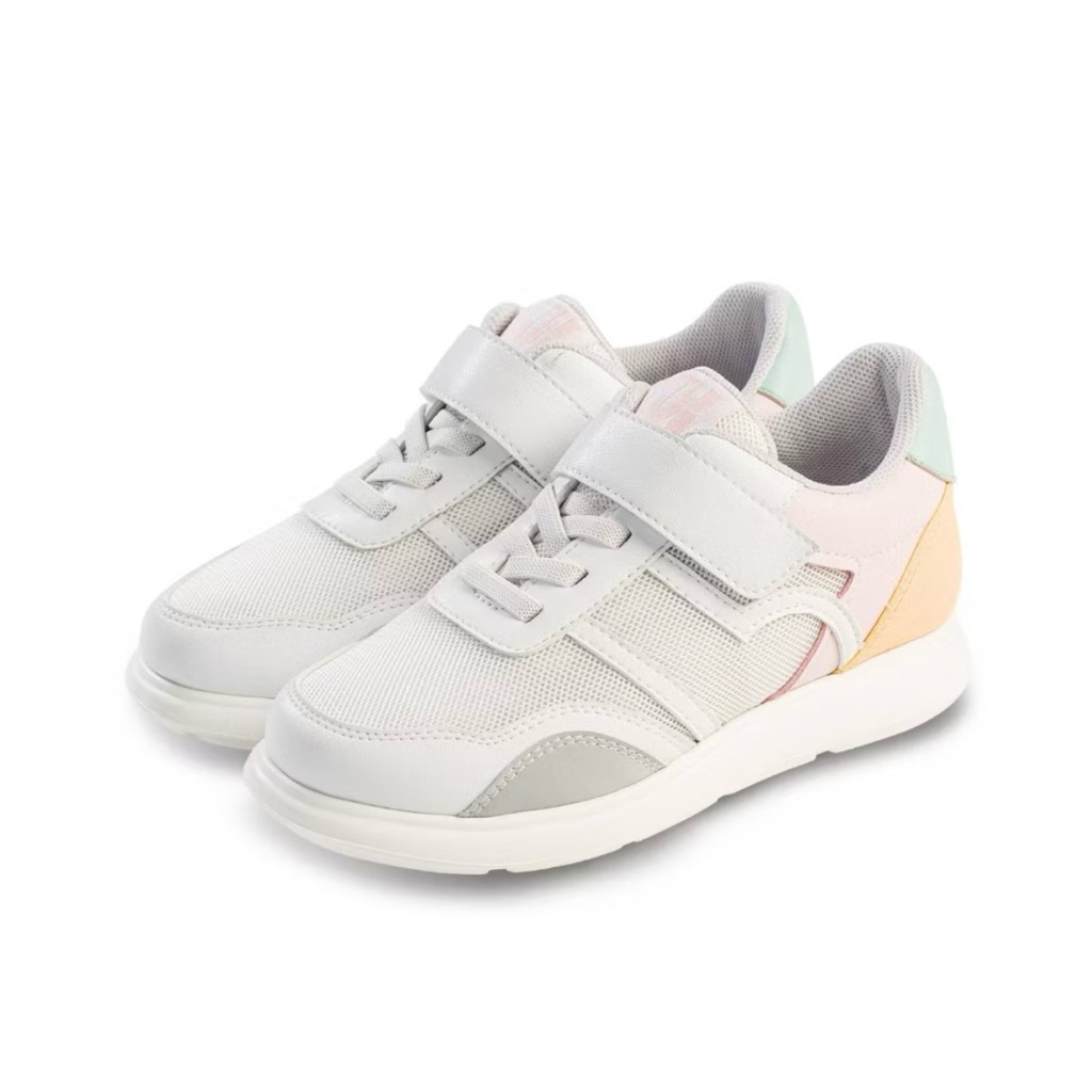 ส่งต่อ รองเท้า LBL ไซส์ UK9 (17.1 cm)