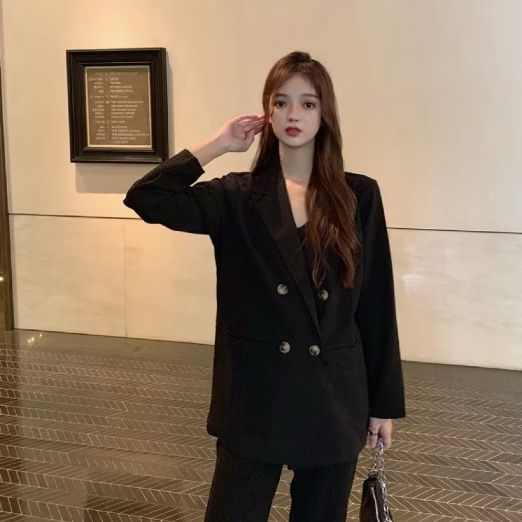 Allshoppa | (เบจ/ดำ) ส่งทันที! Woody Classic Blazer เสื้อสูทเบลเซอร์แขนยาวสไตล์เกาหลี กระดุมไม้ 💖