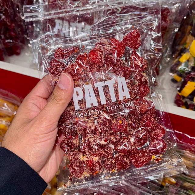 ใหม่!! สตอเบอรี่อบแห้งคลุกพริกเกลือ 190กรัม สตอเบอรี่เนื้อหนึบ คลุกเคล้าพริกเกลือแซ่บๆ จี๊ดดดถึงใจ🍓🔥