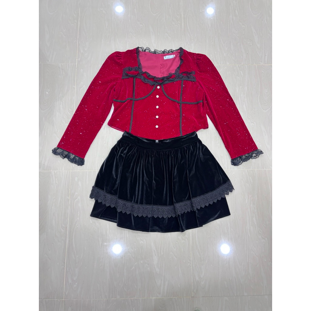 ชุดเซ็ตกระโปรงผ้ากำมะหยี่ LaLamer