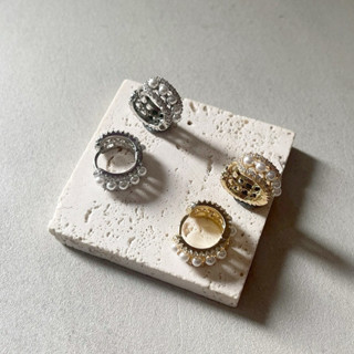 ต่างหูห่วงมุกสไตล์ลูกคุณขนาดน่ารักกำลังดี