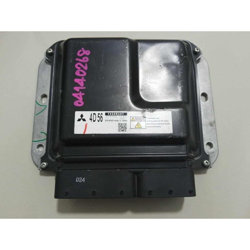 กล่องเครื่องยนต์ mitsubishi triton (4D56)
