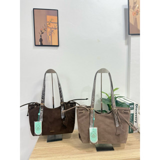 #207CICELLE Suede Vintage Bag👜 แบรนด์ CICELLE (ซี-เซล)    สไ…