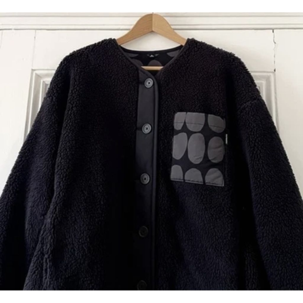 เสื้อกันหนาวคาร์ดิแกน Uniqlo x Marimekko size S ใส่ครั้งเดียว สภาพดีมาก