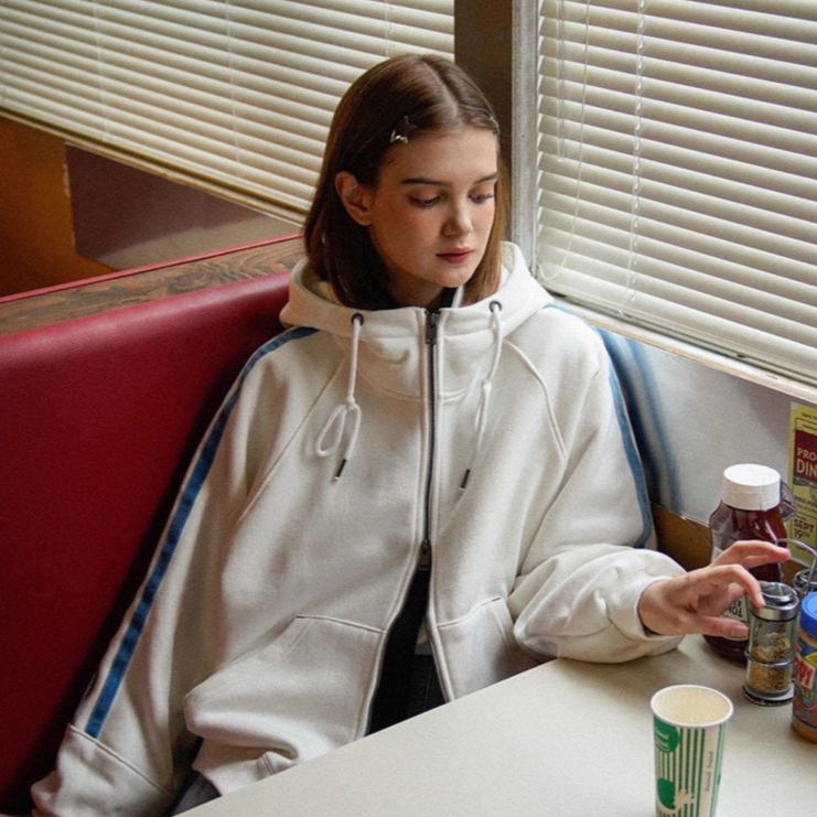 เสื้อฮู้ดแขนยาวลายสีสลับ WV PROJECT เสื้อแจ็คเก็ตผูกเปิดหน้า