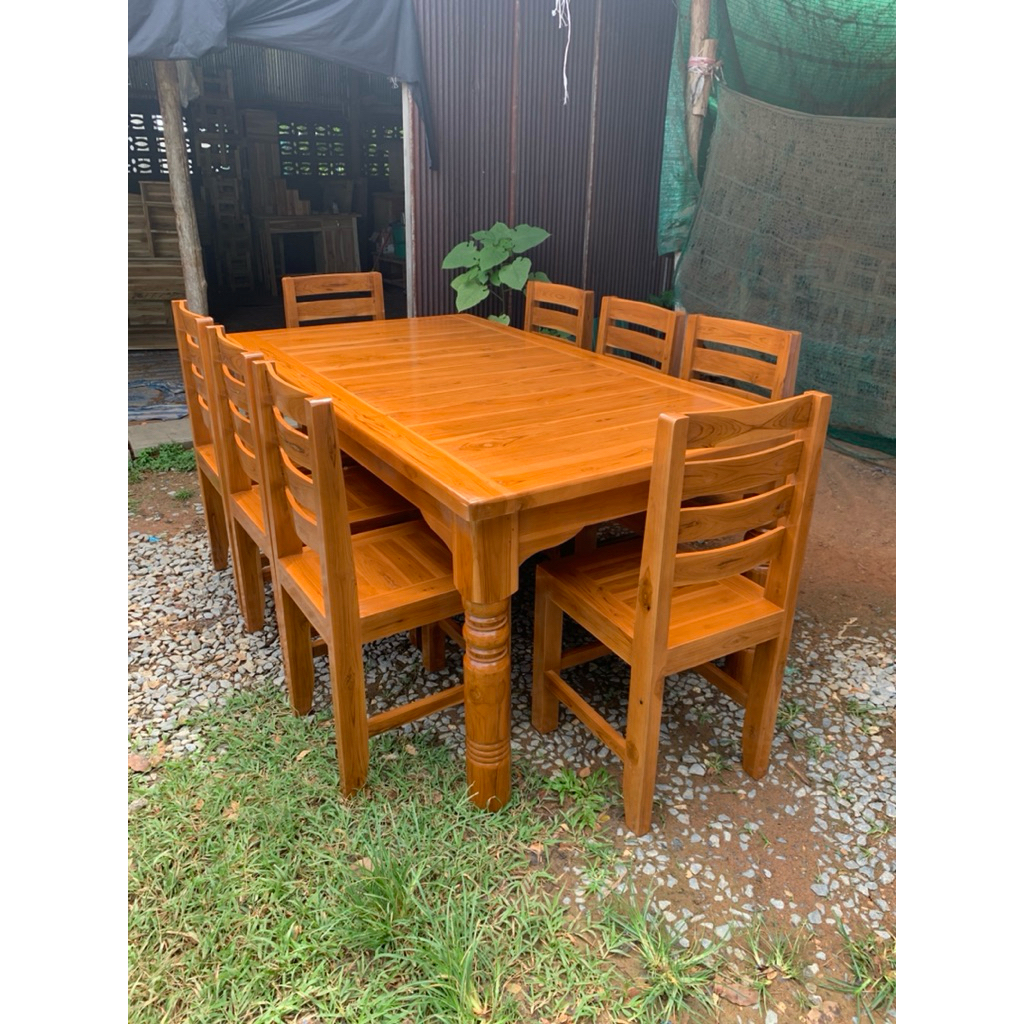 ชุดโต๊ะอาหาร ขากลึงเก้าอี้โอบรุ่น8ที่นั่ง