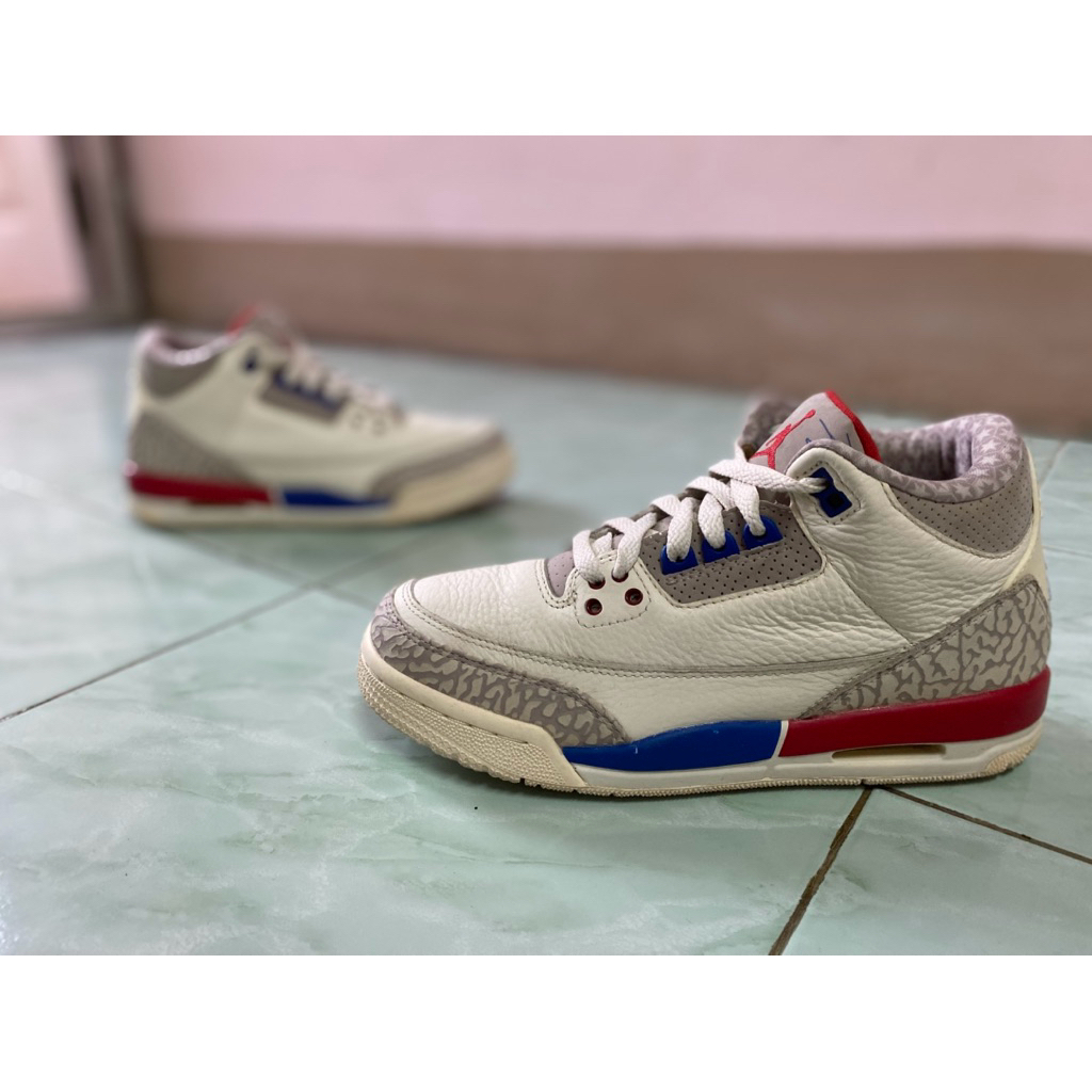 Jordan 3 Retro (GS) International Flight