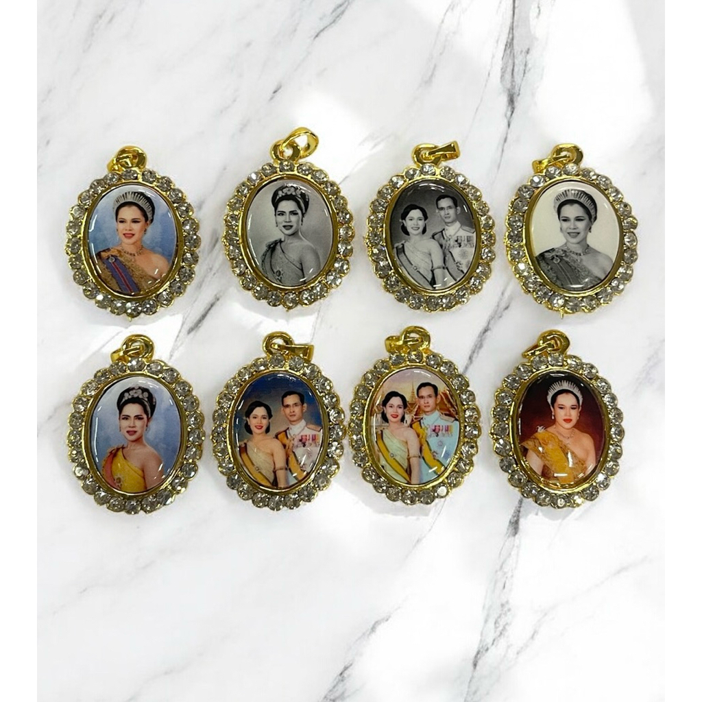 ล็อกเก็ตเข็มกลัด พระพันปีหลวง พระบรมฉายาลักษณ์ขนาดจิ๋วขนาด2.0*2.5