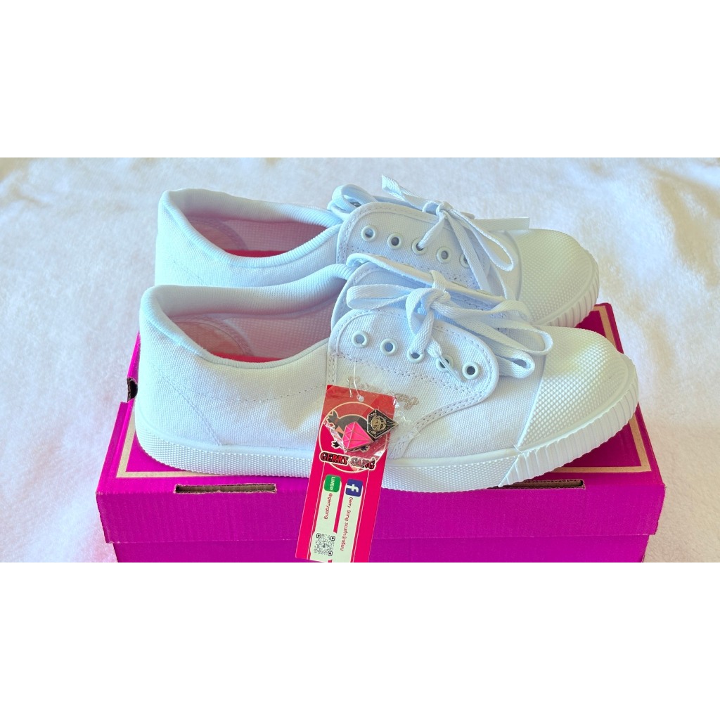 รองเท้านักเรียน สีขาว GERRY GANG รุ่น pk-888