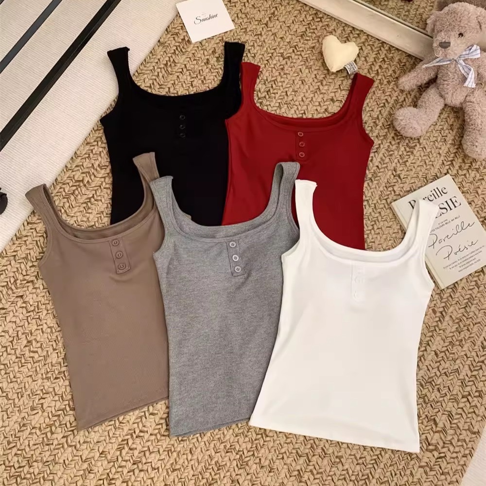 เสื้อกล้ามแต่งกระดุม มีบราในตัว เสื้อกล้ามสีพื้นแบบเรียบ ผ้าร่องยืดใส่สบาย ใส่ทำงาน