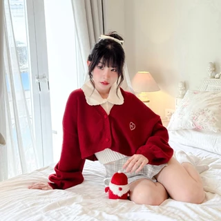 (พร้อมส่ง)RIKA น้องคัพเค้ก เซ็ตครอปไหมพรมกระดุมหน้าคอบัวแขนกุด