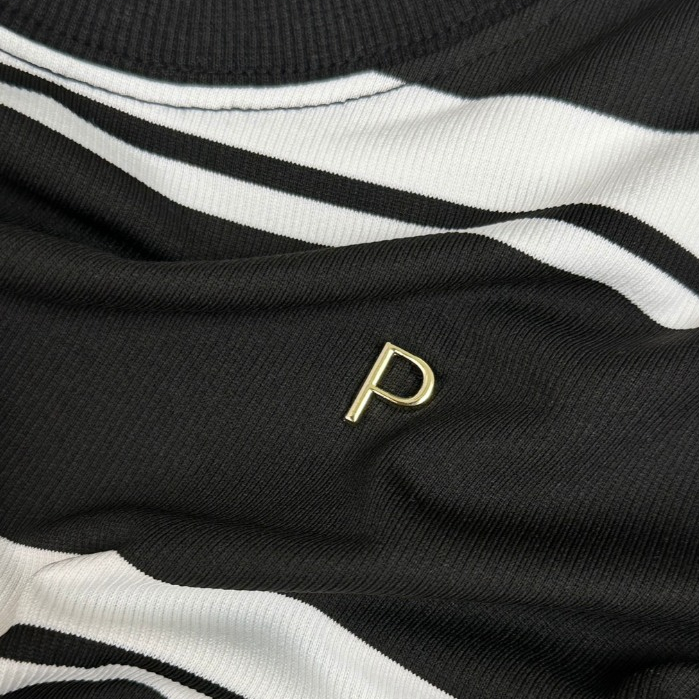 🌸✨เดรสมองบลังค์ ผ้าคอตตอนยืดลายขวาง แต่งโลโก้สีทอง มีกระเป๋าข้าง #342🌸✨