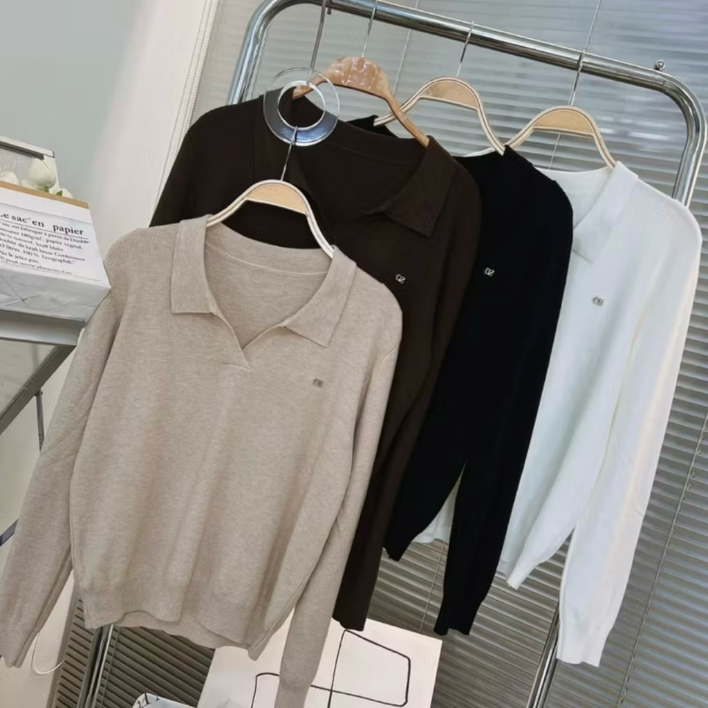 C072 เสื้อไหมพรมแขนยาว คอปกจั๊มเอว แต่งอะไหล่DZ