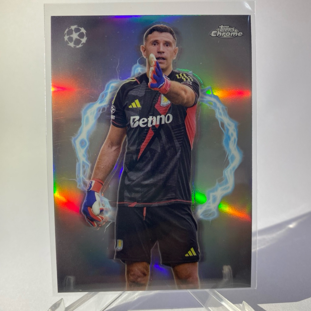 การ์ดนักฟุตบอล EMILIANO MARTINEZ, ASTON VILLA, TOPPS CHROME 2025