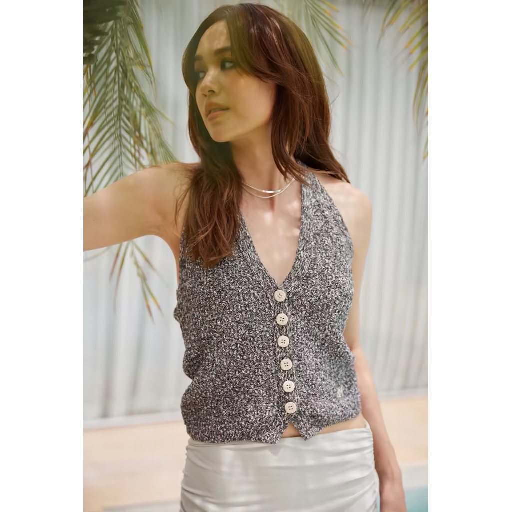 เสื้อคล้องคอ Rally Movement สีดำ