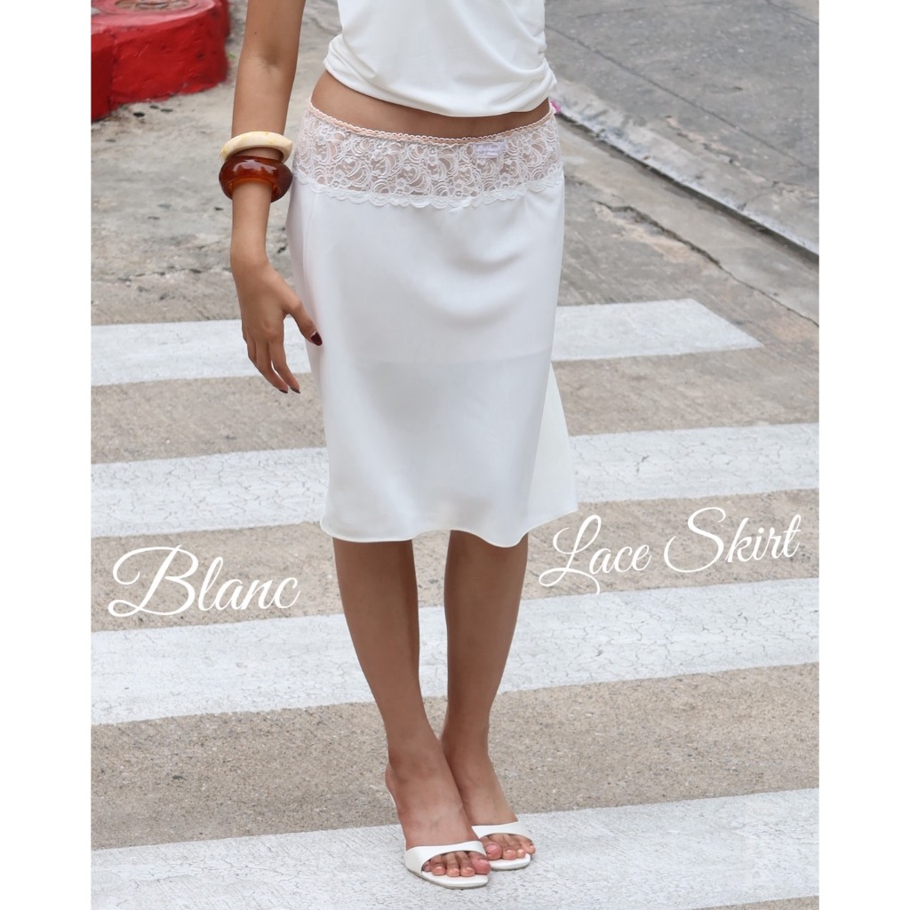 BXB - BLANC LACE SKIRT กระโปรงสีขาวแต่งขอบลูกไม้ / ส่งด่วน