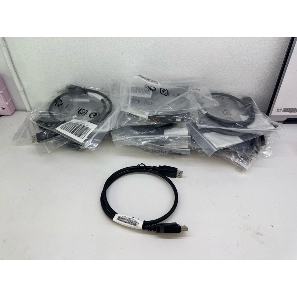 สาย dp port cable  ของแท้ อย่างดี hp ความยาว 75 cm 0.75 เมตร ใหม่ หนา สัญญาณดี 8k 4k 60hz 120hz 240h