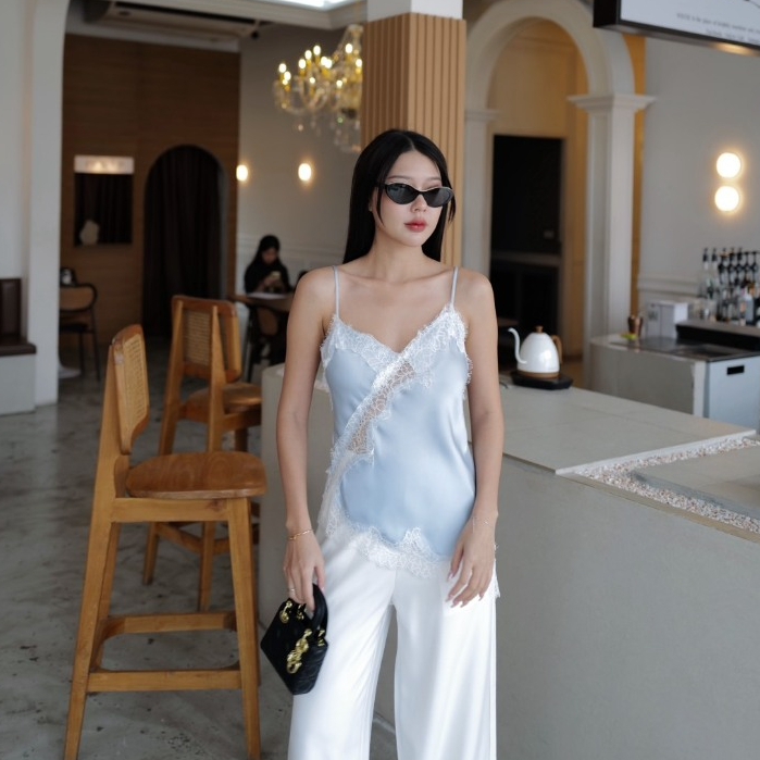 CHILL   Tag INTUON    เสื้อสานเดี่ยวแต่งขอบลูกไม้ ZARA เนื้อผ้าดีพรีเมียมละเอียดมากๆๆ ลูกไม้แต่งใช้แบบอย่างดี ราคา ถูกที่สุด ดีลบีเคเค แกลเลอรีภาพที่ 4