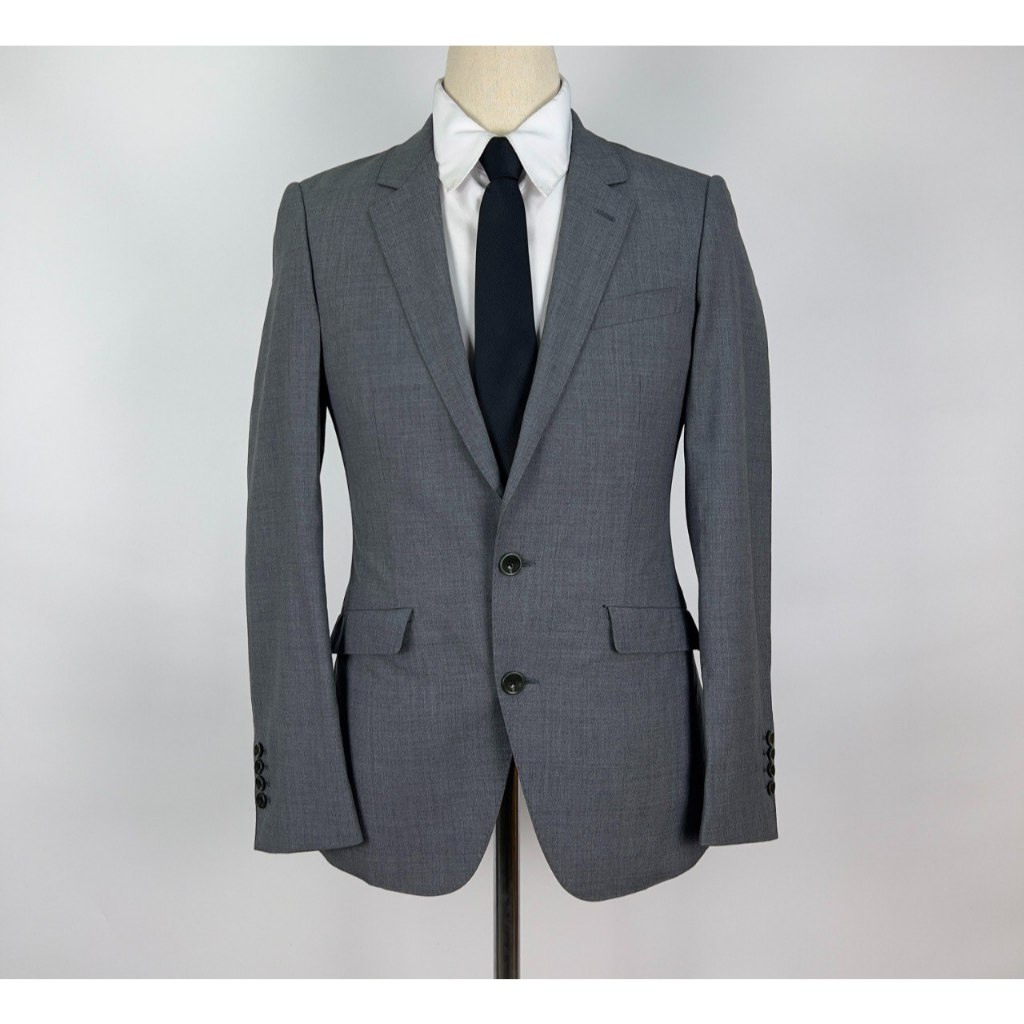 สูทผู้ชาย สีเทา SUIT SELECT ป้าย Y4 รุ่น SUPER TOUGH 100’S รอบอก36 รหัส O