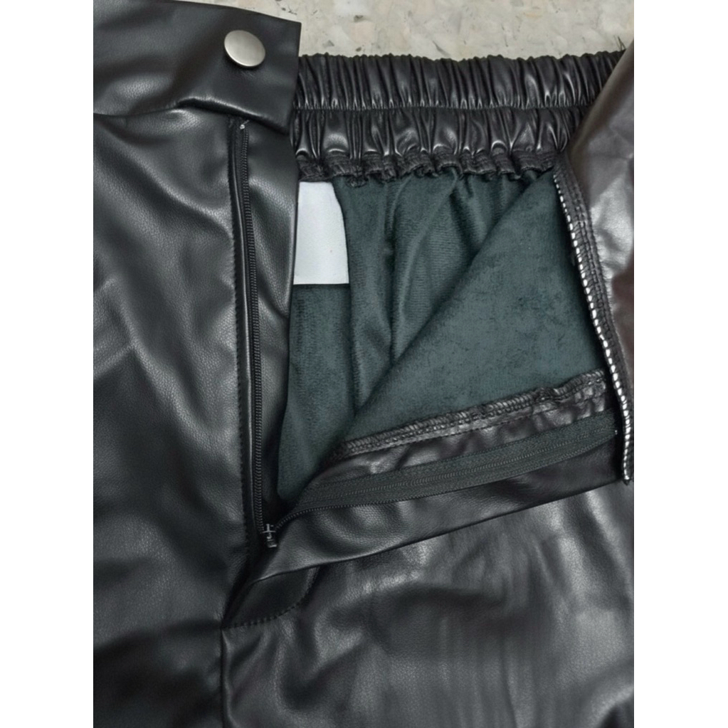 Leather Skirt กระโปรงหนังทรงเอเอาใจสายฝอใส่ซิป กระดุมหน้า รูปที่ 8