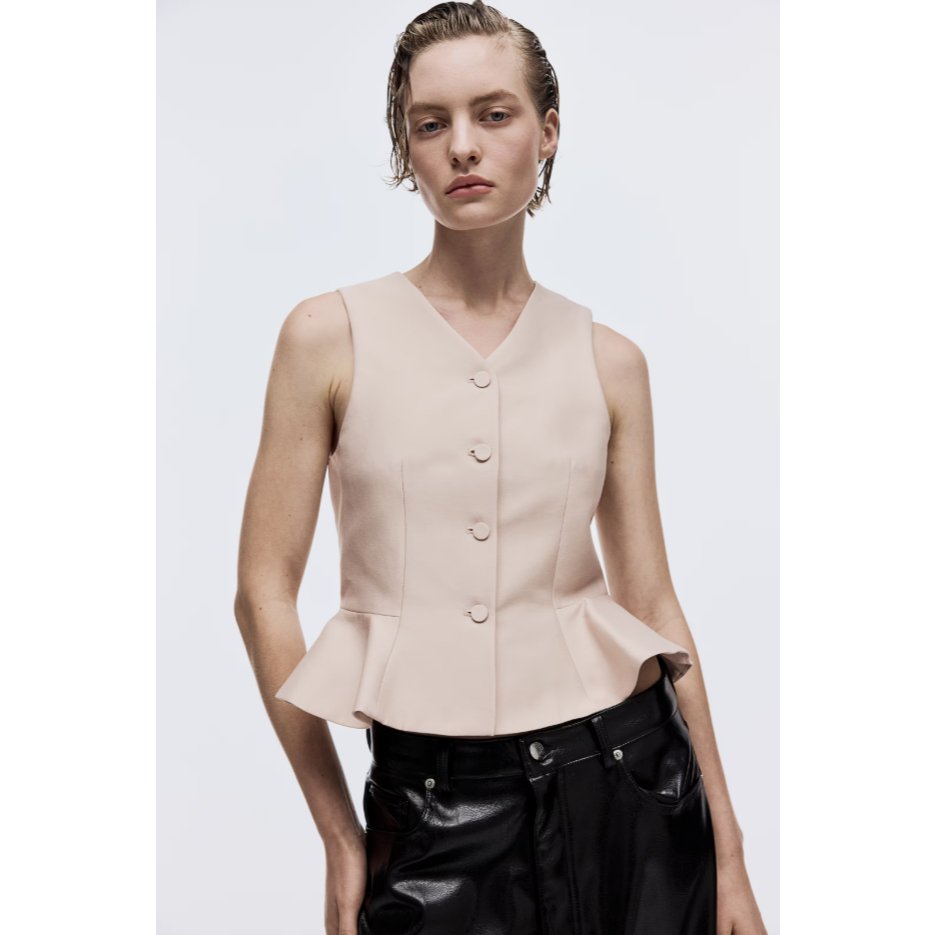 H&M(เอชแอนด์เอ็ม) เสื้อกั๊กคอวีทรงเปลมุมเอว Women V-neck peplum waistcoat 1312995_2