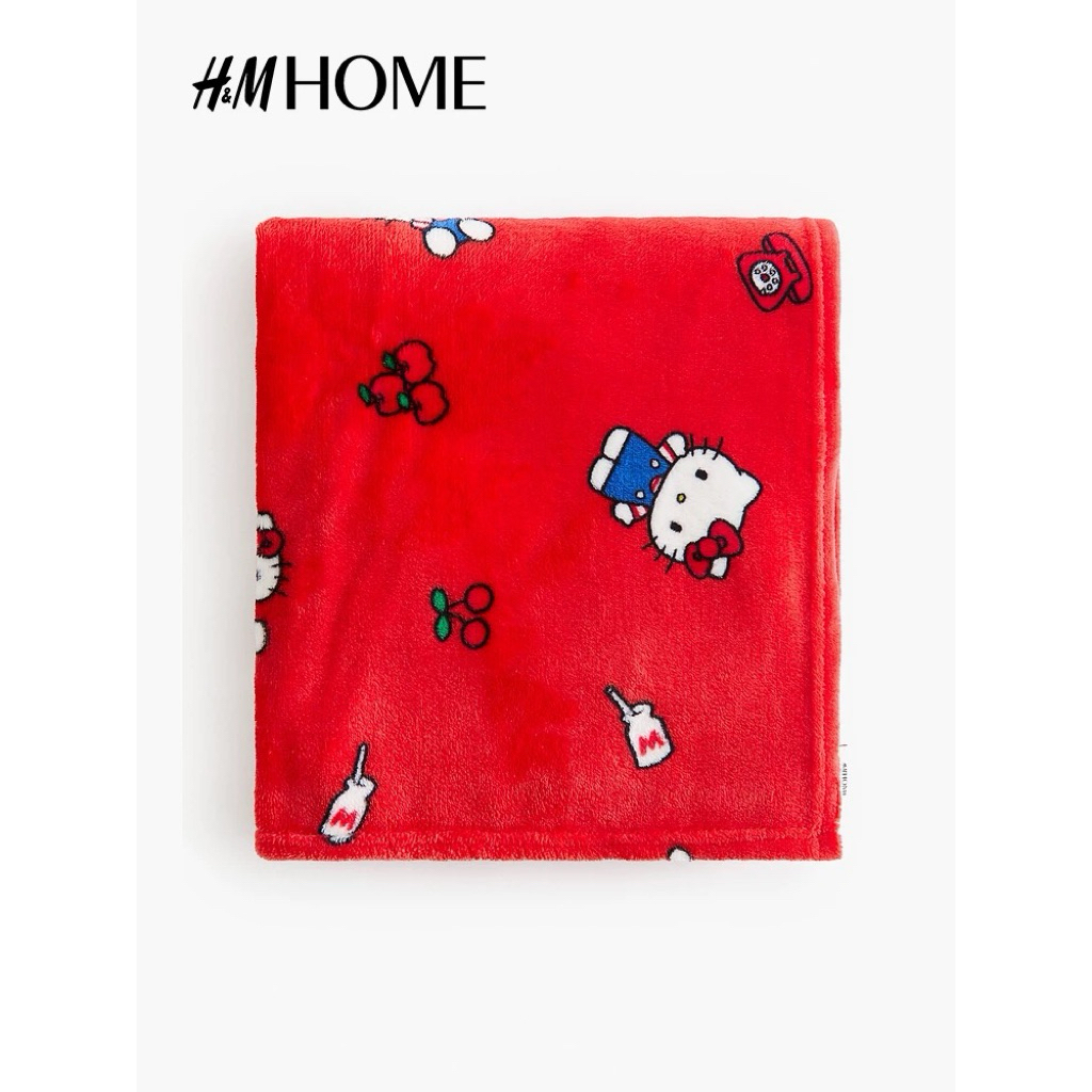 (พร้อมส่ง) HELLO KITTY X H&M HOME - PATTERNED FLEECE BLANKET