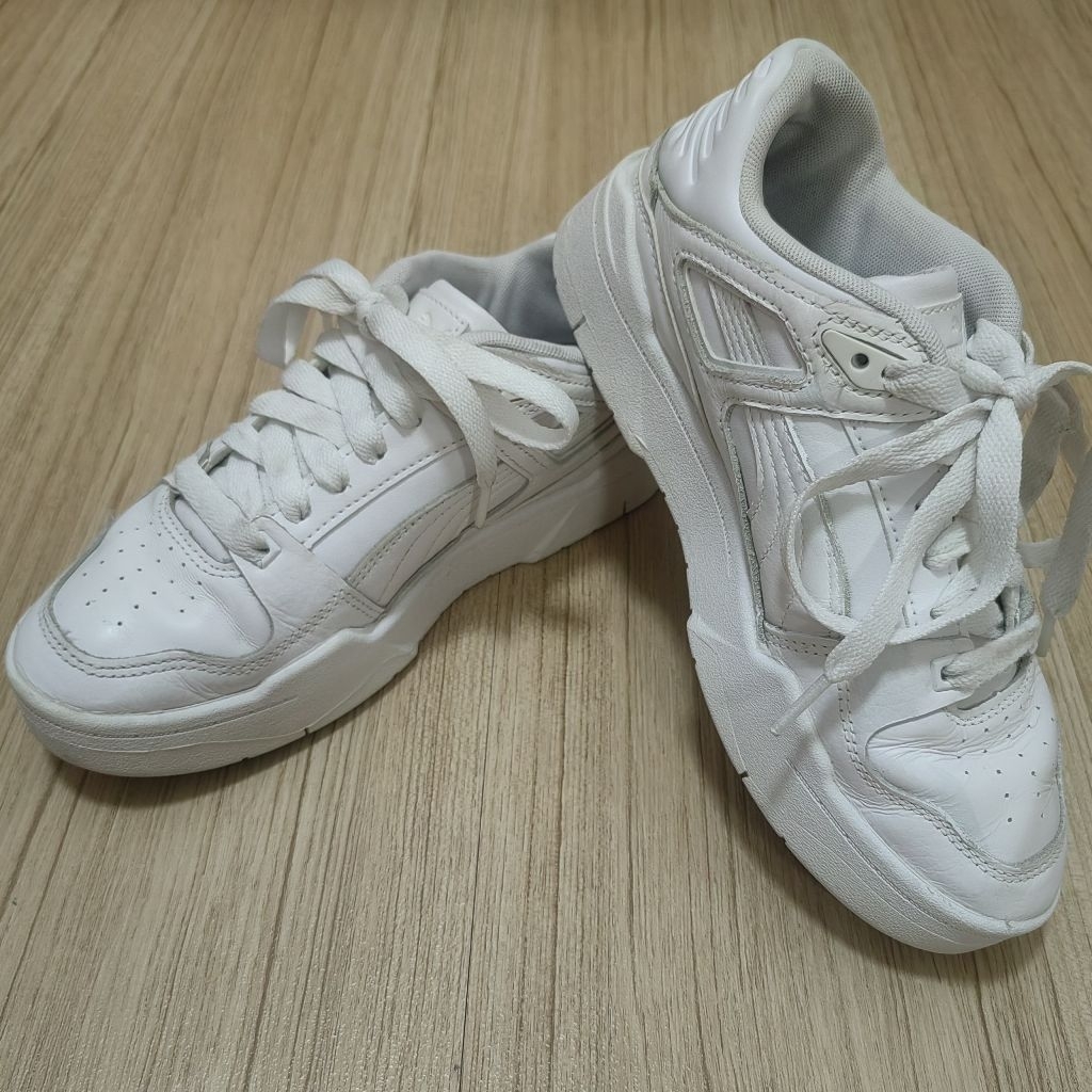 รองเท้า​ผ้าใบ​มือสอง​แบรนด์​ Puma