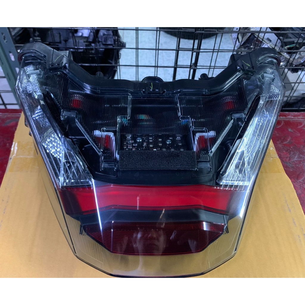 ไฟท้ายpcx160ปี2024-2025แท้มือสอง