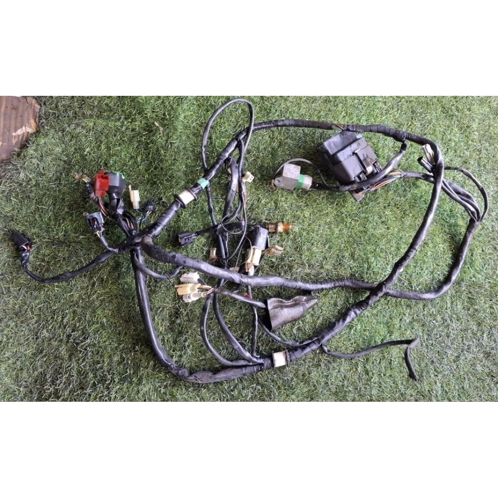ชุดกล่อง+สายไฟเมน+แผ่นชาร์จ นูโวอิริแก้น135cc แท้มือสอง Yamaha((5P0-H2590-1))