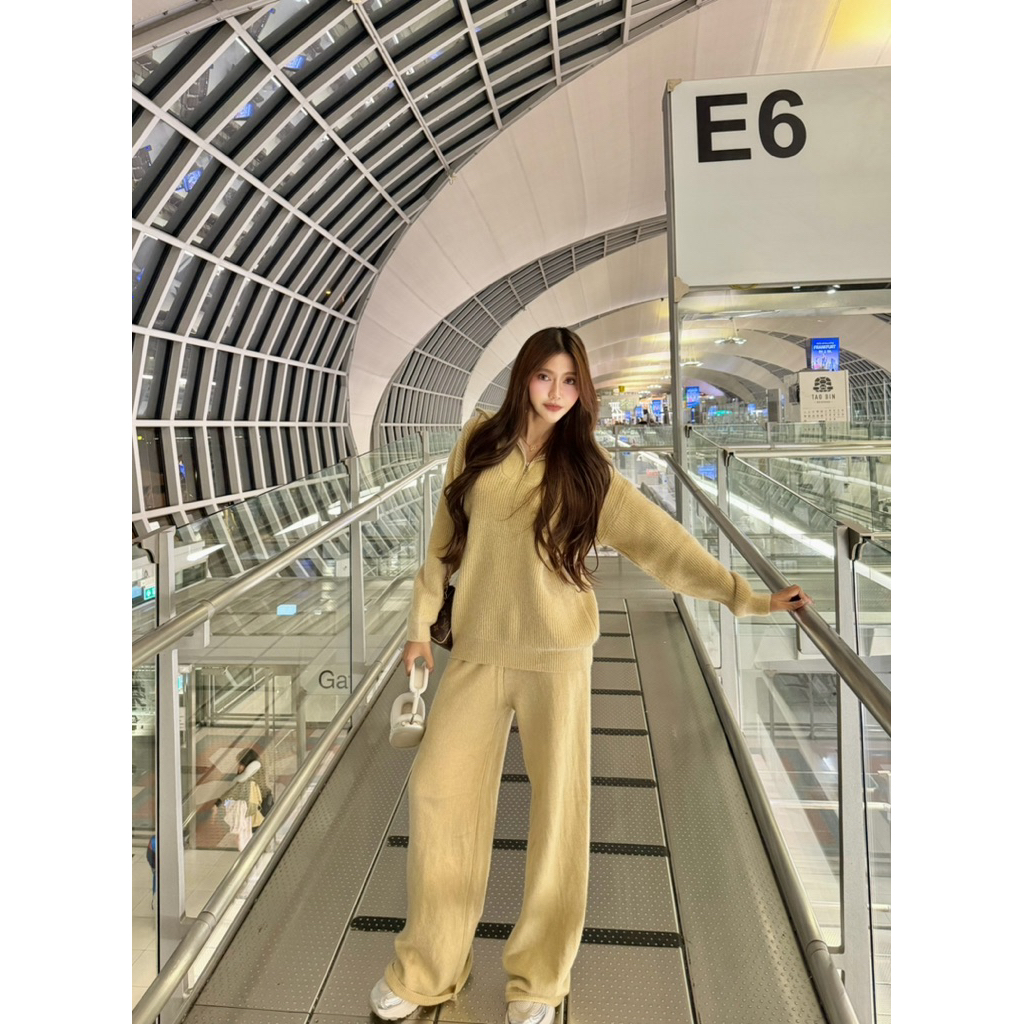 Airport look ไหมพรม กันหนาวได้ 14องศา
