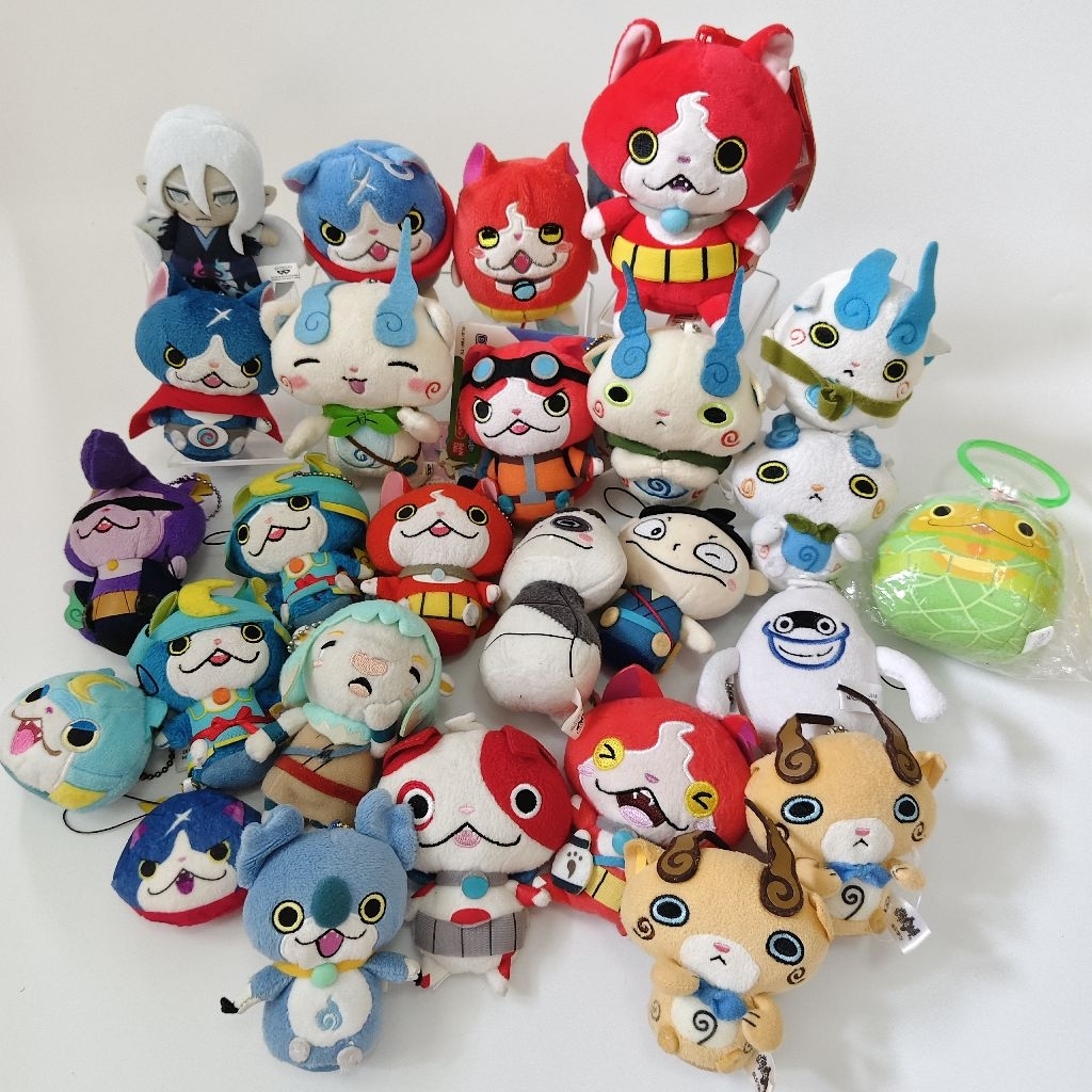 พวงกุญแจ และตุ๊กตาตัวเล็ก โยไควอช Yokai Watch