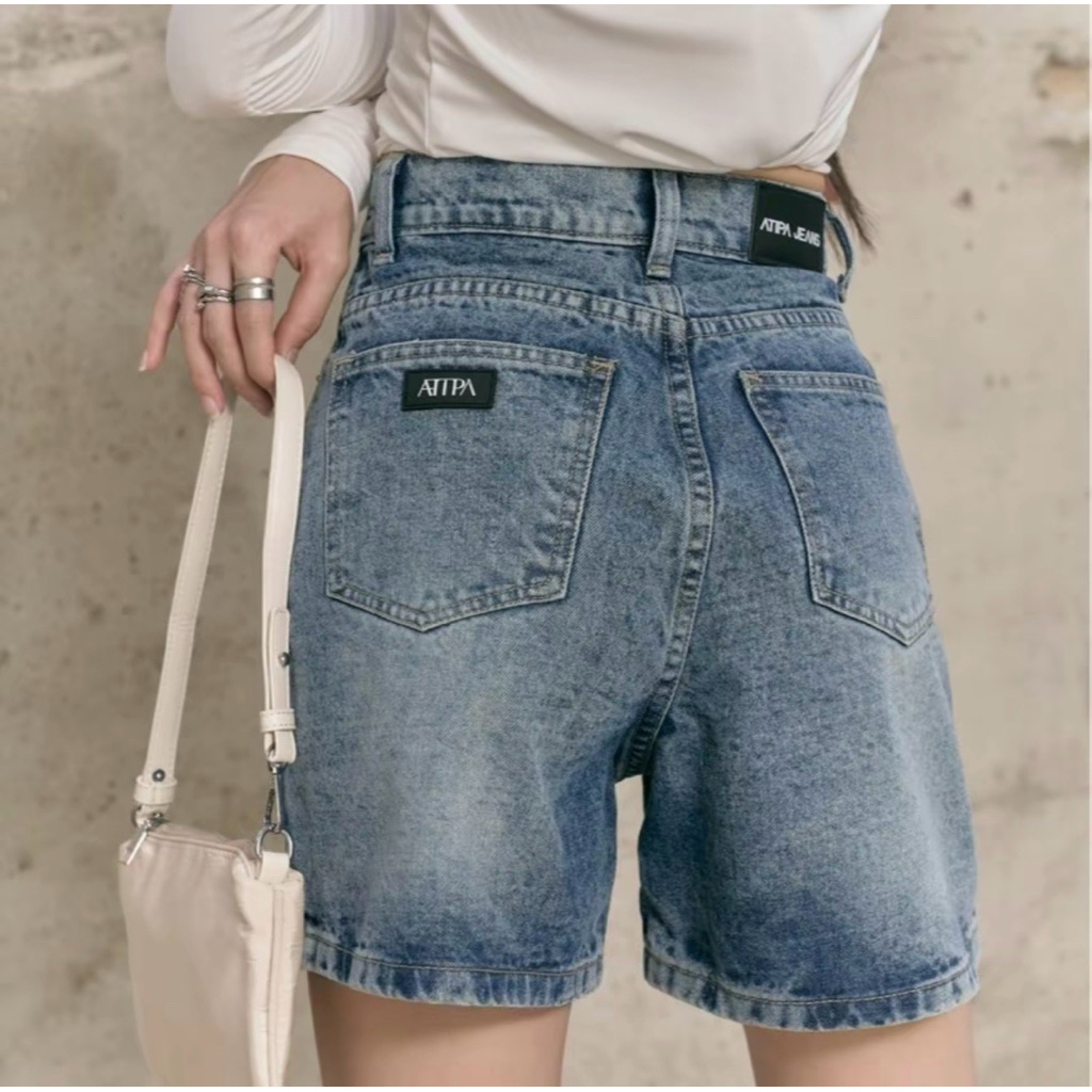 [Atipa Promthong มือ 2] กางเกงยีนส์ขาสั้น