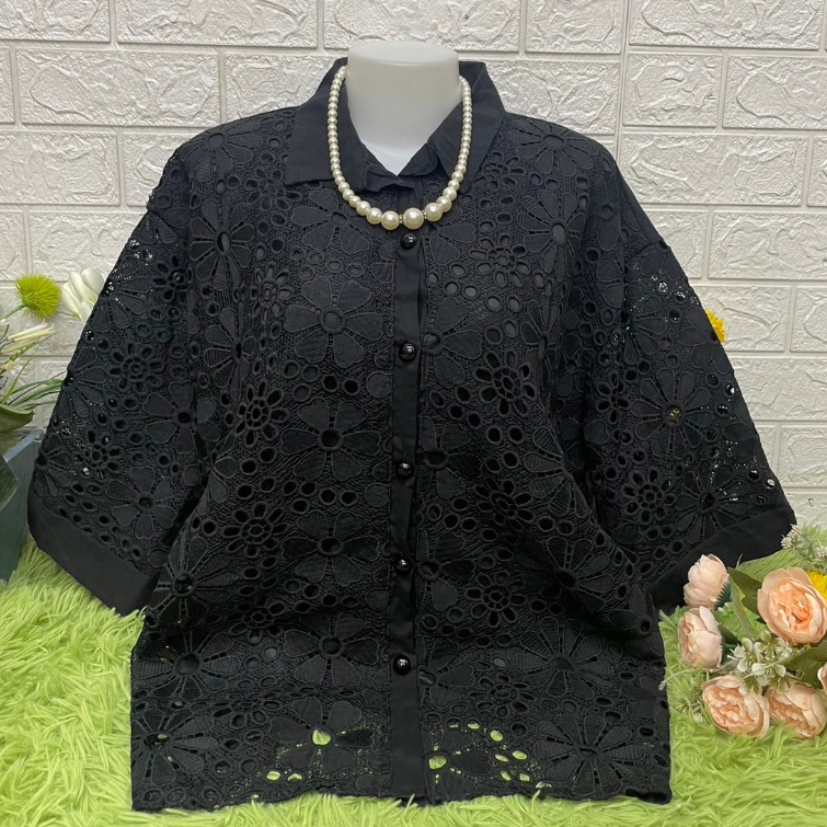 เสื้อลูกไม้กระดุมหน้า รอบอก38-42/44/46/48/-50-52นิ้ว ฟรีไซส์  หน้าผ้า42/46/50 มีซับในลูกไม้หน้า-หลัง  เสื้อคนแก่ใส่ทำบุญ