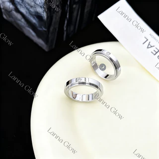 Lanna Glow แหวนเงินแท้ 925 ฝังเพชรสวิส(CZ) กว้าง 4 มิลลิเมตร 6 มิลลิเมตร