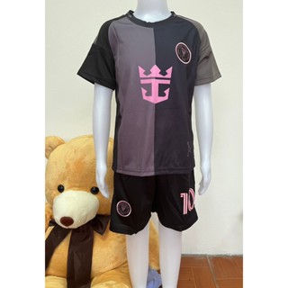 เสื้อกีฬาเด็กแขนสั้น ทีมไมอามี่ชื่อเเมสซี่ ปี2025-2026ใหม่ล่…