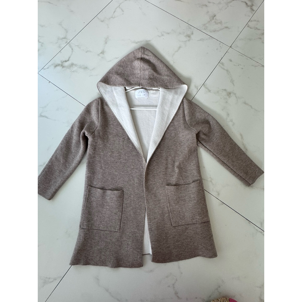 เสื้อคลุมแขนยาวมีหมวกZara