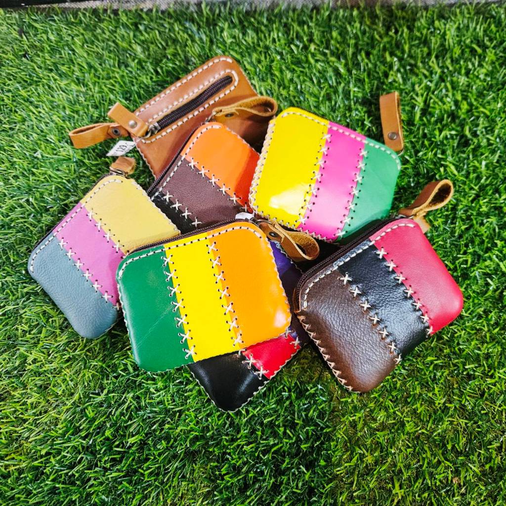สุ่มสี กระเป๋าใส่เหรียญ ต่อ3สี ขนาด 3.5 x 4.5 นิ้ว หนังวัวแท้ เลือกสีทักแชทนะคะ