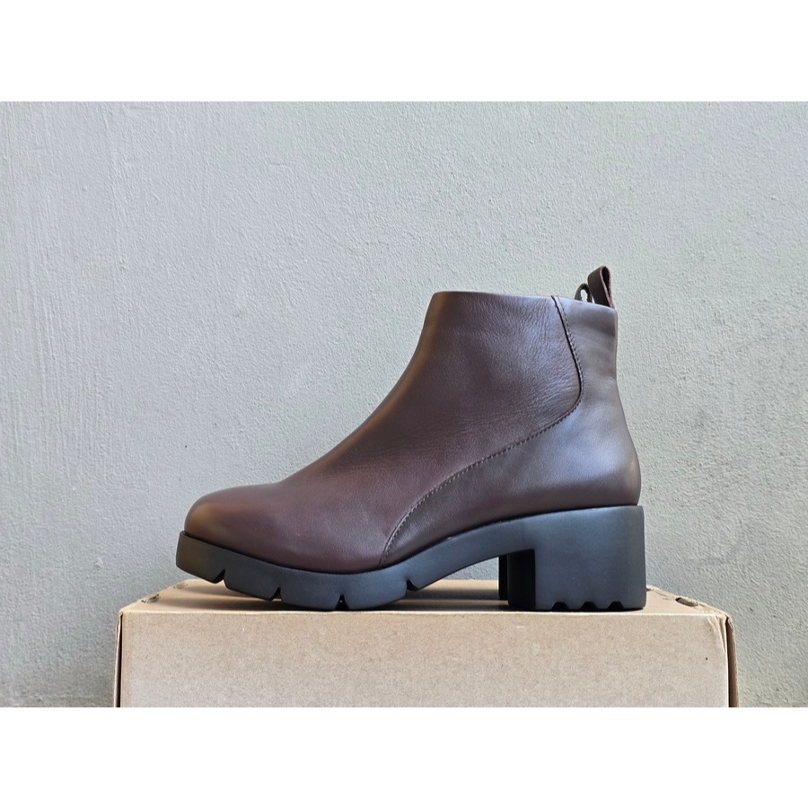 Camper Wanda Ankle Boots Brown