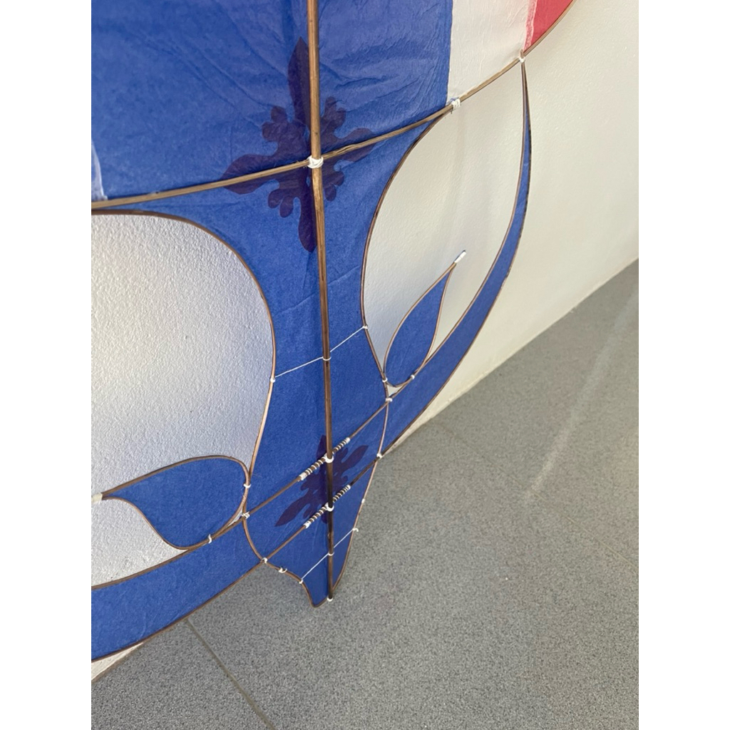 ว่าวควาย 90 ซม. มีพร้อมแอก เทสผ่านแล้ว เล่นลมเบาลมร้อน และลมแรง พับต่อได้ขึ้นดีหรือเอาไว้ประดับบ้านก็สวย - รูปที่ 4