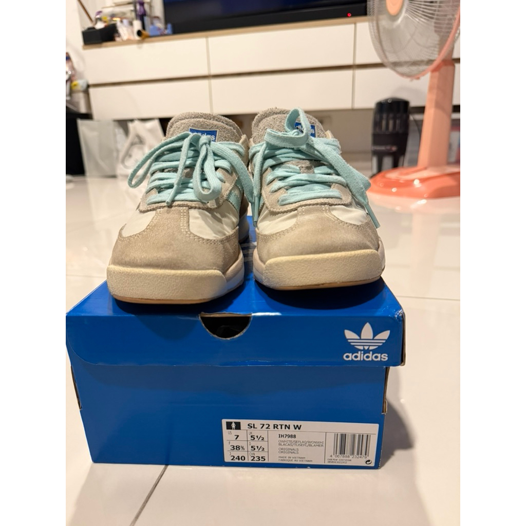 ส่งต่อ฿฿ รองเท้า adidas SL-72 size 5.5uk
