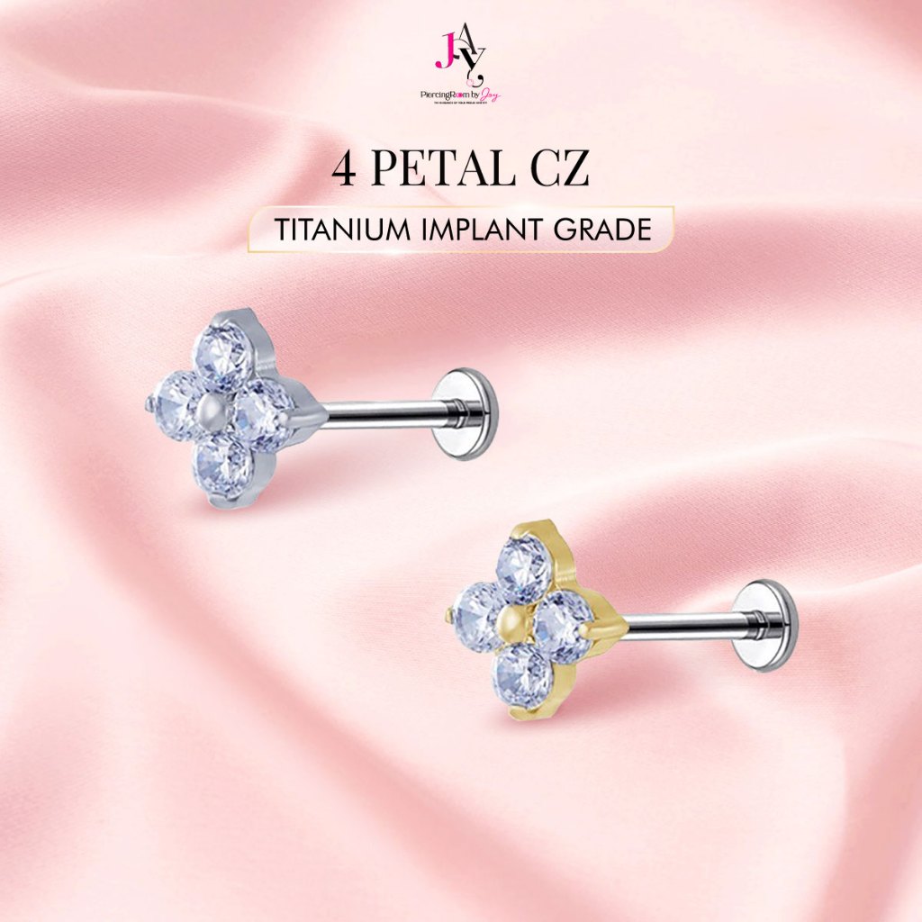 Piercingroom by Jay จิว/ต่างหูดอกไม้ 4 กลีบแป้นแบน สำหรับผิวแพ้ง่าย 4Petal CZ Titanium เกรดการแพทย์ (ราคาต่อชิ้น)