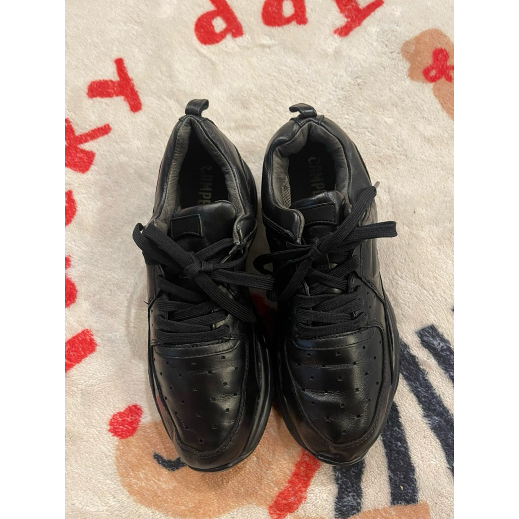 รองเท้า Camper มือสองของแท้
