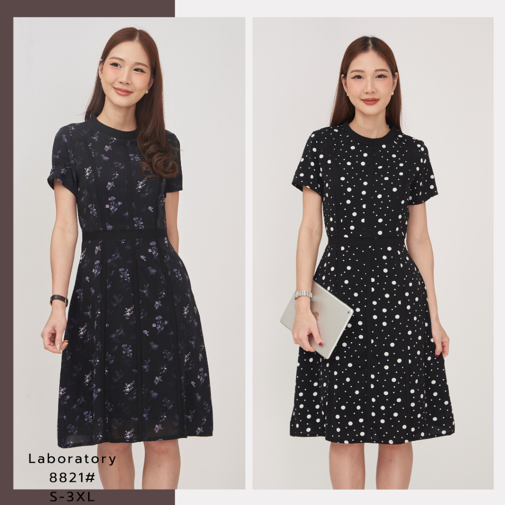 *Laboratory* 8821# เดรสพิมพ์ลาย ไม่อัดผ้ากาว กระโปรงทรงเอ ต่อผ้า 4 ส่วน มีกระเป๋า – โปรปัง