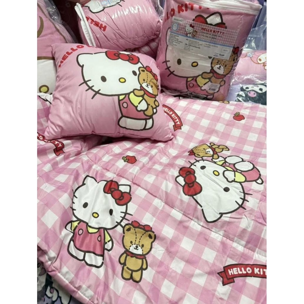 พร้อมส่ง! หมอนอิงผ้าห่มลิขสิทธิ์แท้จาก Momento 🐾✨ น่ารักสุดๆ พกพาสะดวก