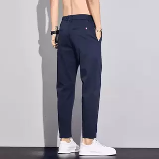 กางเกงขายาวชิโน่ ผ้ายืด ทรงกระบอกเล็ก (Slim-fit) by Normal Boy