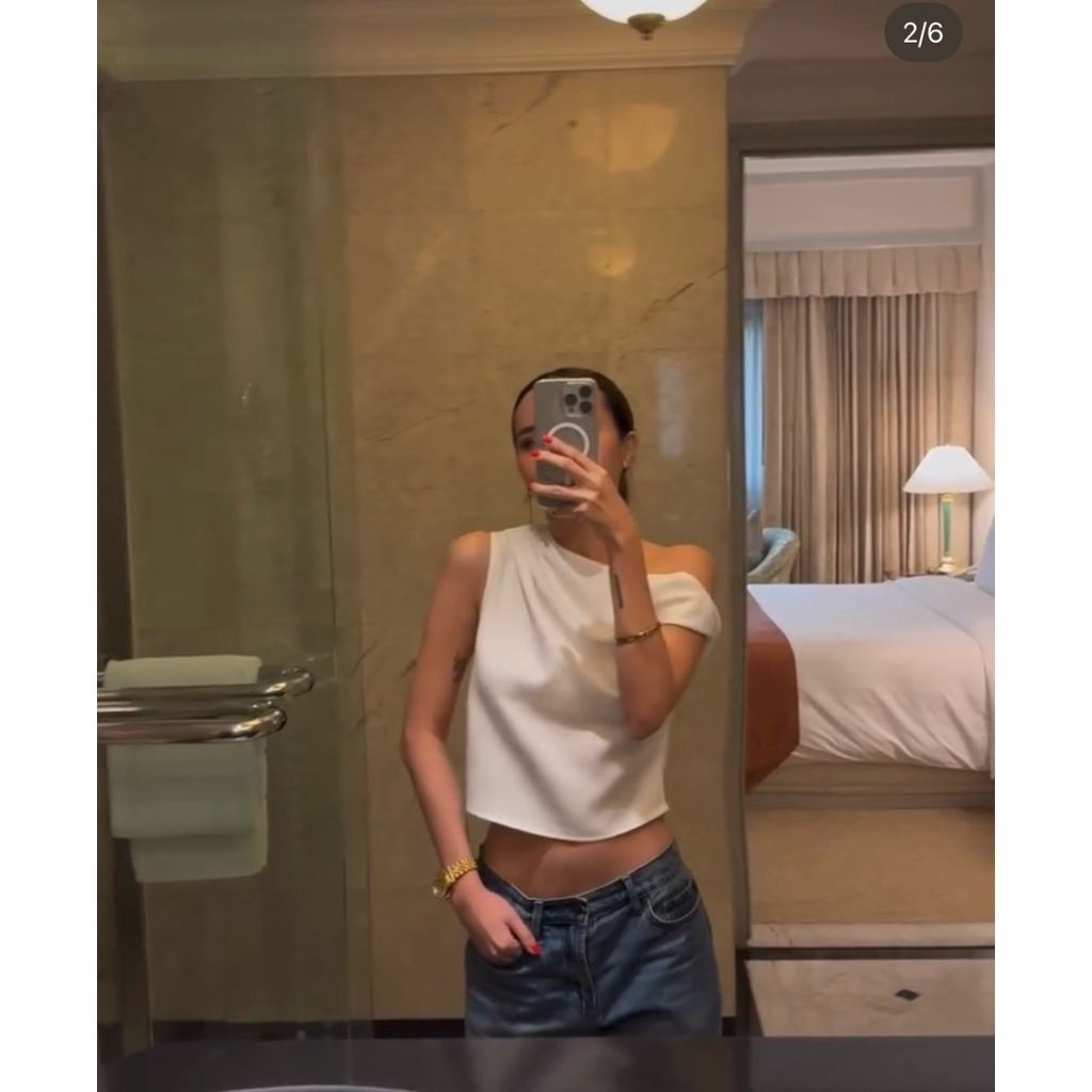 เสื้อแบรนด์ napatvogue.bkk READY TO SHIP - MIA NPV