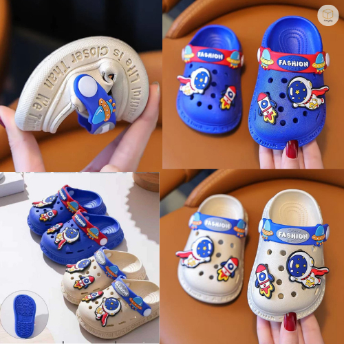 👟พร้อมส่ง! รองเท้าแตะเด็ก ลายอวกาศสุดชิค ใส่แล้วหล่อ/สวยปัง