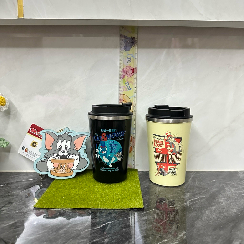 แก้วน้ำ และ กระเป๋าใส่เหรียญ Tom And Jerry