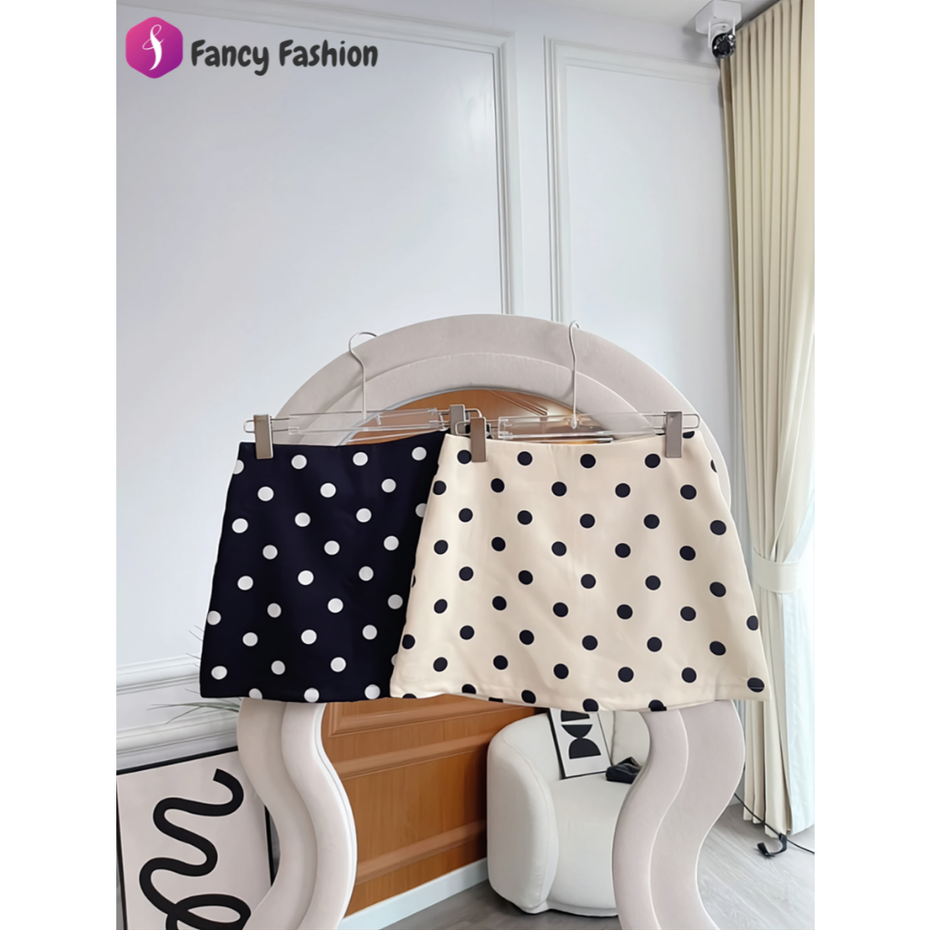 Dots sammy skirt กระโปรงลายจุด (กระโปรงวงกลม) สั้น มีซับใน ไซส์ S-XL ใช้งานได้หลากหลาย เหมาะกับสาวๆ ทุกรูปร่างทุกไซส์