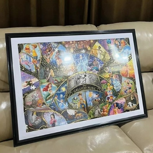 กรอบรูป 75x50 cm. มีให้เลือกหลากสี มีทั้งแนวตั้งและแนวนอน